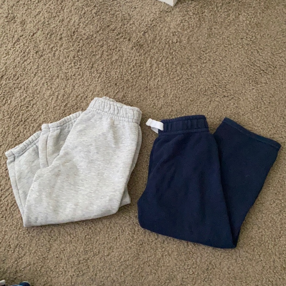 Boys 3T pre-loved (3) sweatpants